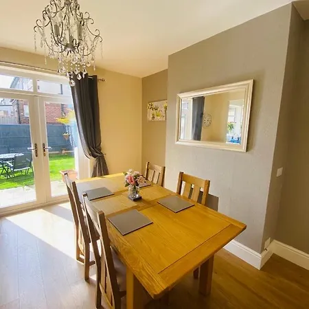 Acacia Breezes - Delightful Semi