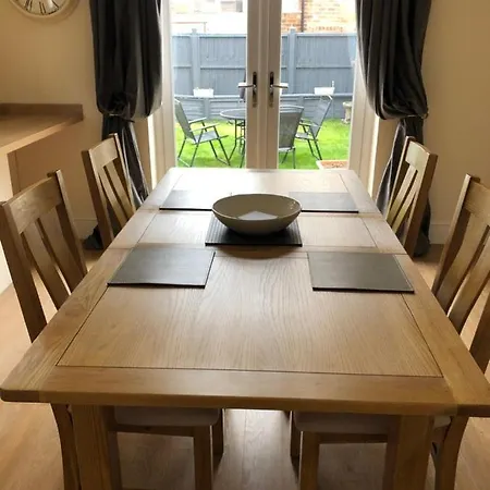 Acacia Breezes - Delightful Semi Semesterbostad Scarborough