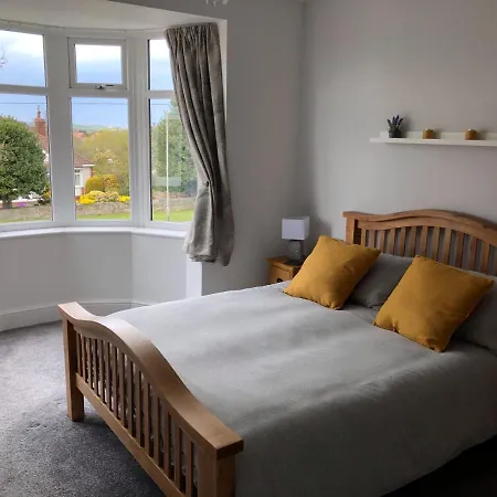 Acacia Breezes - Delightful Semi Hébergement de vacances Scarborough