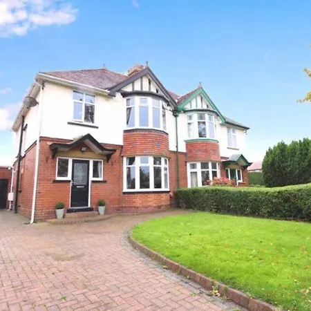 Acacia Breezes - Delightful Semi