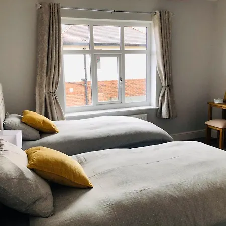 Acacia Breezes - Delightful Semi *