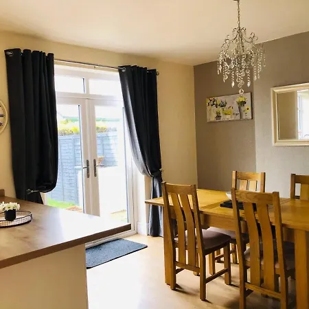 Acacia Breezes - Delightful Semi スカーバラ